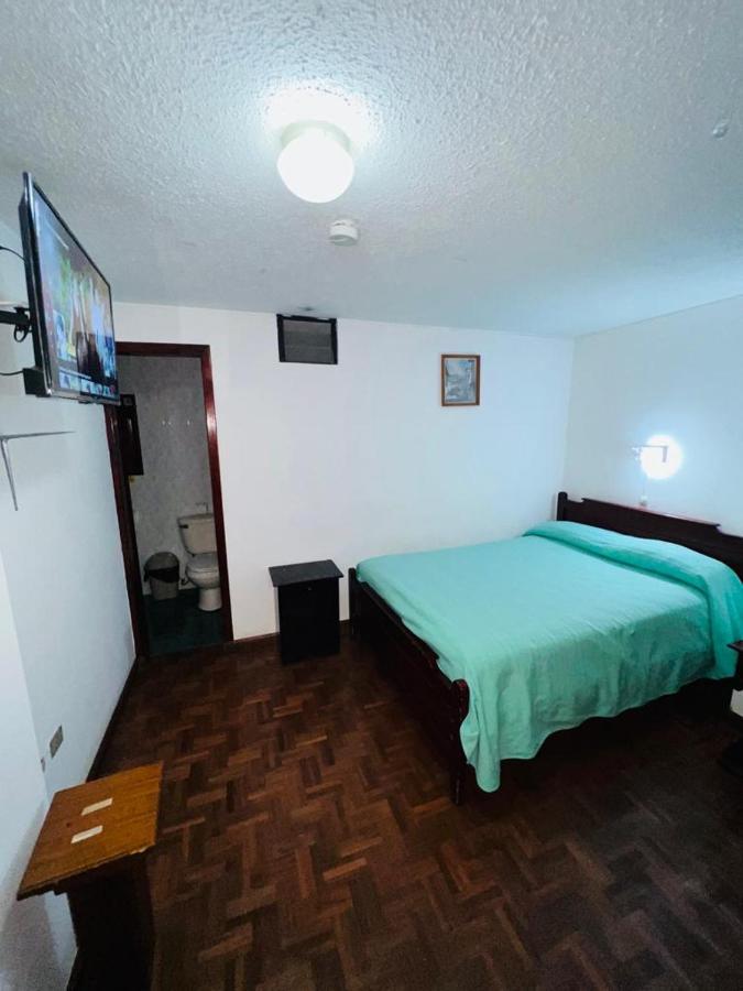 Hotel Estrellita Inn Alameda Quito Habitación foto